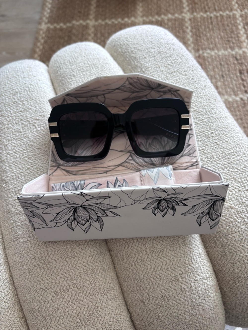 Diff Eyewear Black Oversized Square Sunglasses with Gold Temple Accents